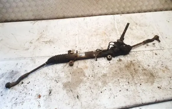 Toyota Avensis Verso Steering rack LHD cm2