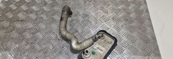 Volvo C70 Engine oil radiator 30751937