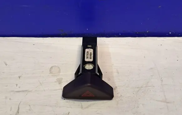 Volvo S60 Hazard light switch 30739320