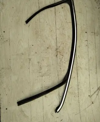 Opel Insignia B Rubber seal front coupe door window 39134437