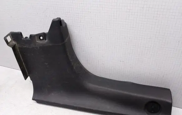 Skoda Octavia Mk2 (1Z) Other sill/pillar trim element 1Z9868225