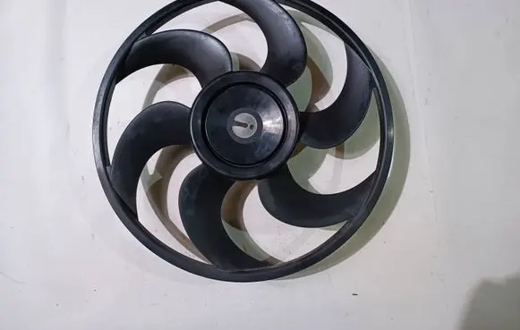 Ford Mustang V Electric radiator cooling fan
