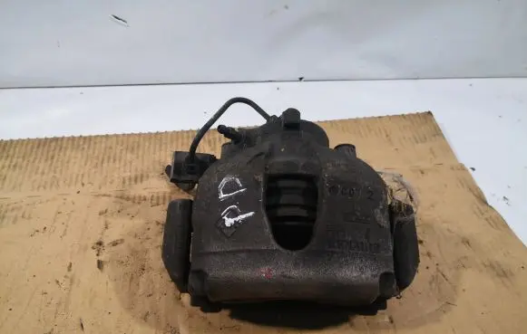 Renault Laguna II Front brake caliper