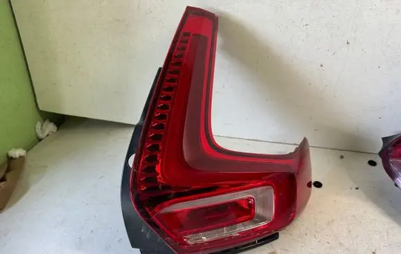 Volvo XC40 Rear/tail lights
