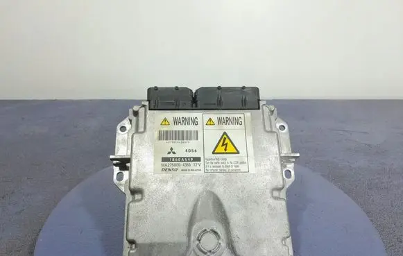 Mitsubishi L200 Engine control unit/module ECU 1860A549