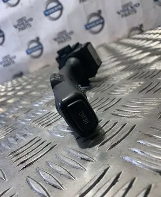 Volvo S60 Indicator stalk 31334647
