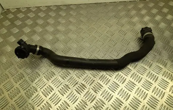 BMW 2 F46 Engine coolant pipe/hose 8584831