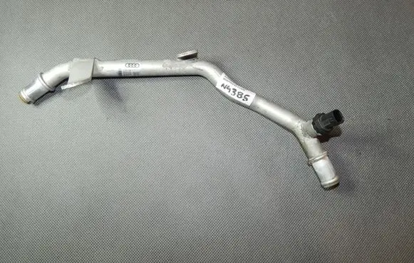 Audi A8 S8 D4 4H Engine coolant pipe/hose 057121064E