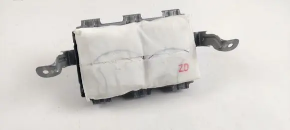 Lexus CT 200H Passenger airbag 022341022000