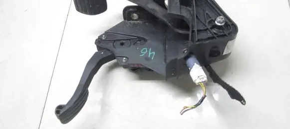Renault Master III Accelerator throttle pedal 180101626R