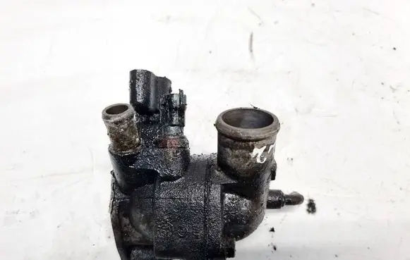 Opel Astra J Engine coolant pipe/hose 