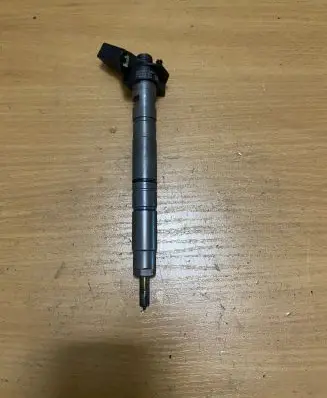 Audi Q7 4L Fuel injector 0986435364 0445115041 057130277AK