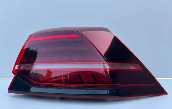 Volkswagen Golf VII Rear/tail lights 5G0945208G