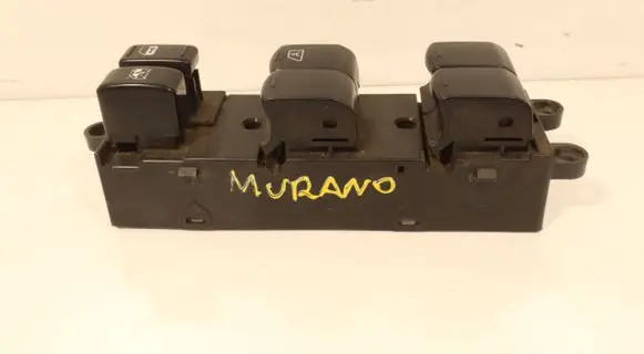Nissan Murano Z50 Electric window control switch 4Y01