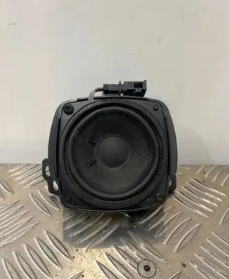 Audi A8 S8 D3 4E Front door speaker 4E0035411P 280380002 373071002