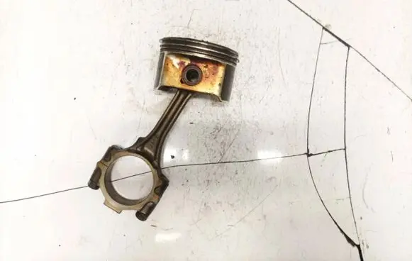 Chrysler 300M Piston with connecting rod 4792136