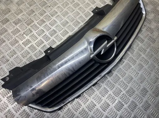Opel Zafira B Front grill 13157590 321228108 13248416
