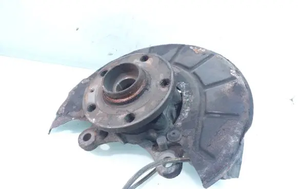 Volkswagen Touran II Front wheel hub spindle knuckle