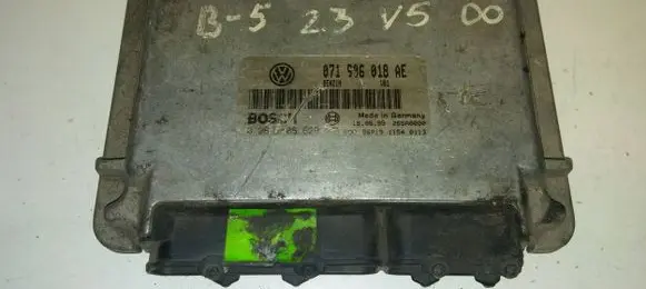 Volkswagen PASSAT B5 Engine control unit/module 071906018AE 26SA0000 0261206620