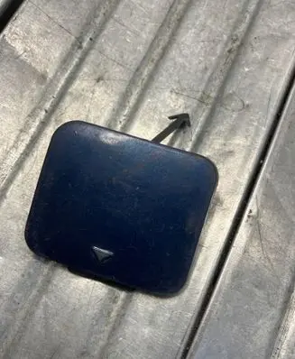 BMW 5 E39 Front tow hook cap/cover 8159353 94490