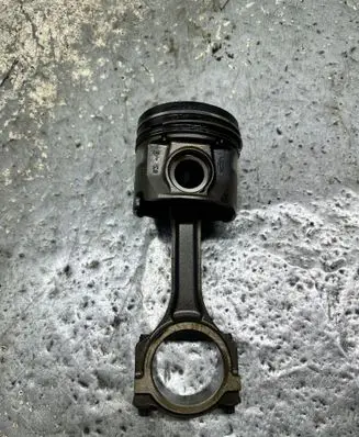 Ford Transit Piston with connecting rod 