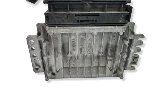 Renault Clio II Engine control unit/module 7700115097 7700110471 S110030304