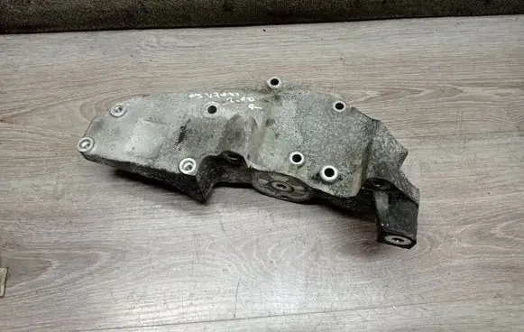 Generator/alternator bracket