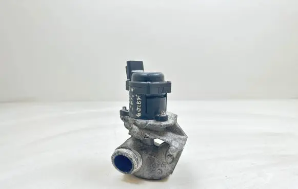 Mazda 3 I EGR valve 215983373 520300066