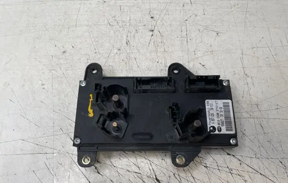BMW 7 E65 E66 Power management control unit 6957026 8ES00827017 594627