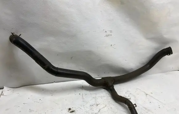 Volkswagen Multivan T4 Engine coolant pipe/hose 074121101H