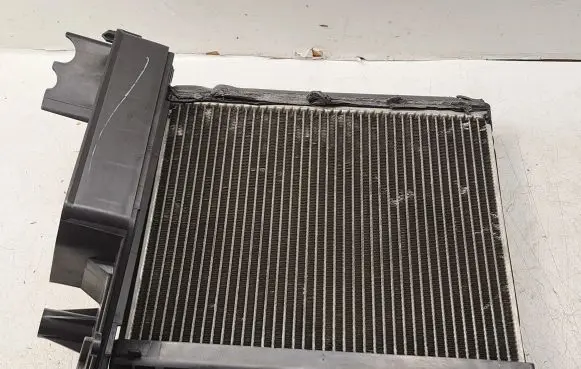 Air conditioning (A/C) radiator (interior)