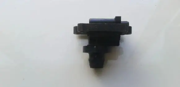 High voltage ignition coil