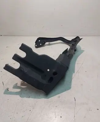 Mercedes-Benz S W221 Headlight/headlamp mounting bracket