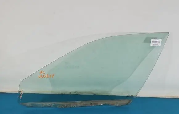 Seat Toledo II (1M) Front door window glass four-door IMPRK1511322