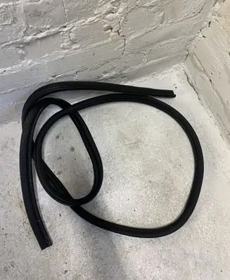 Dodge Nitro Trunk rubber seal (body) 