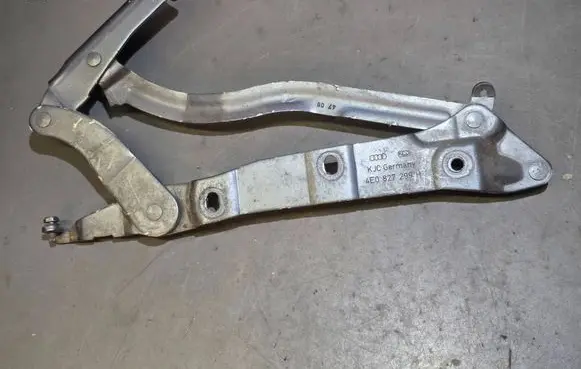 Audi A8 S8 D3 4E Tailgate/trunk/boot hinge 4E0827299H
