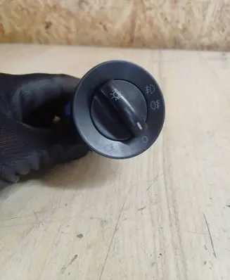 Volkswagen Polo IV 9N3 Light switch 6Q0941531C