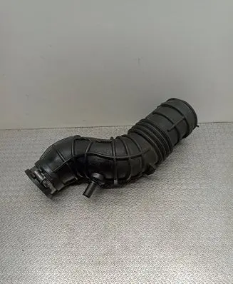 Air intake hose/pipe