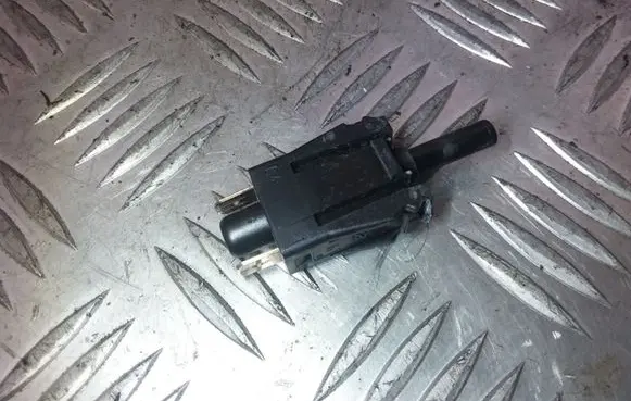 Mercedes-Benz E W210 Hand parking brake sensor 0015458714