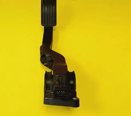 Peugeot 206 Accelerator throttle pedal 0280752237