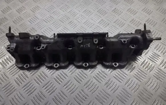 Toyota Corolla E120 E130 Intake manifold