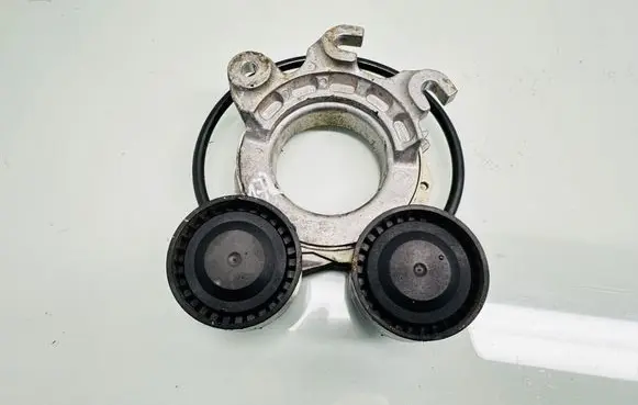 Citroen C5 Aircross Generator/alternator belt tensioner 90111023