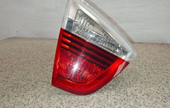 BMW 3 E90 E91 Tailgate rear/tail lights 6937459
