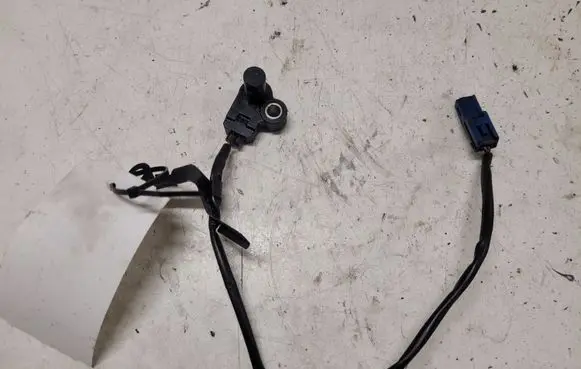 Toyota Avensis T250 ABS brake wheel speed sensor