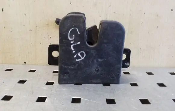 Volkswagen Caddy Loading door lock 2K0827505J