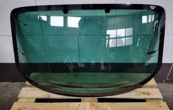 Volkswagen PASSAT CC Rear windscreen/windshield window 