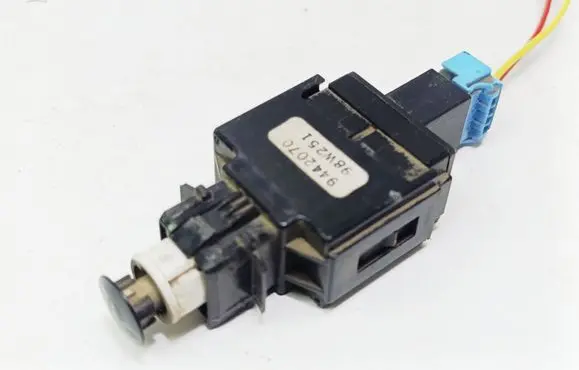 Volvo S80 Brake pedal sensor switch 9442070