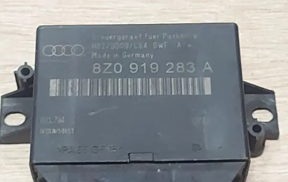 Audi A4 S4 B6 8E 8H Parking PDC control unit/module 8Z0919283A
