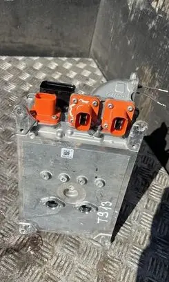 Volkswagen PASSAT B8 Voltage converter inverter 5QE915682AR