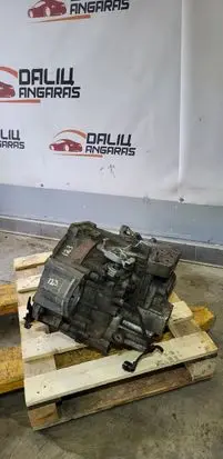 Seat Leon (5F) Manual 6 speed gearbox PCT 2Q301103